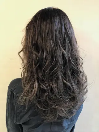 ロング カラー やまだ まいのヘアスタイル