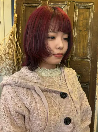 ミディアム sea's所属・ヒラカホ/矢場町/ ブリーチ/似合わせのヘアスタイル