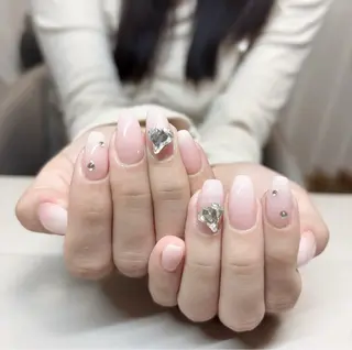 ネイル Tini ANA.CHUOのネイルデザイン