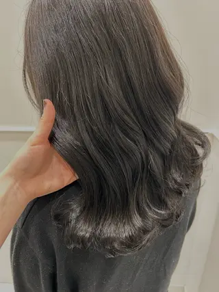 ミディアム 日南乃/柔らか ブラウンカラーのヘアスタイル