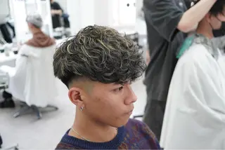 カラー パーマ メンズ ✨️ツイスパ波巻き特 化小杉澪生✨️のヘアスタイル