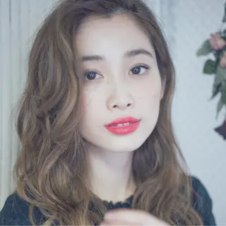 ロング カラー パーマ ヘアアレンジ 推し活専用 【派手髪】飯野ゆかりのヘアスタイル