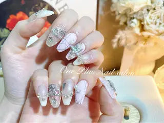 ネイル One Plus Nail Salonのネイルデザイン