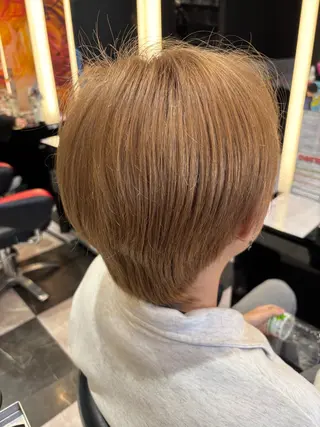 カラー メンズ ブリーチ/ヘアケア/ 艶髪/イギチハルのヘアスタイル