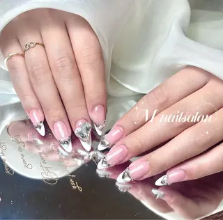 ネイル M🌷nail 長さだし専門店のネイルデザイン