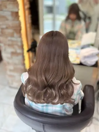 ロング 🎀透明感カラー 🐈ナズナのヘアスタイル