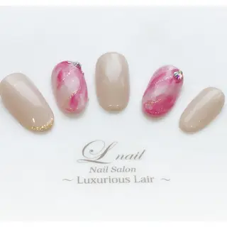 ネイル エルネイル アシスタントのネイルデザイン