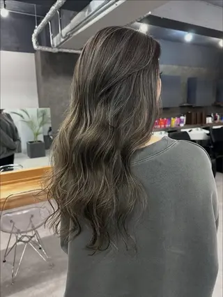 ロング Ruika/海外ヘア /レイヤーカットのヘアスタイル