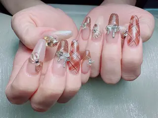 ネイル Yuxi Beauty salon 【ユーシィー ビューティ サロン】所属・ユーシーネイルサロン 池田公園店のネイルデザイン