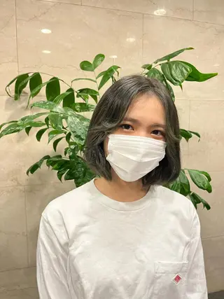 カラー こまつばらみお/レイ ヤー/ダブルカラーのヘアスタイル