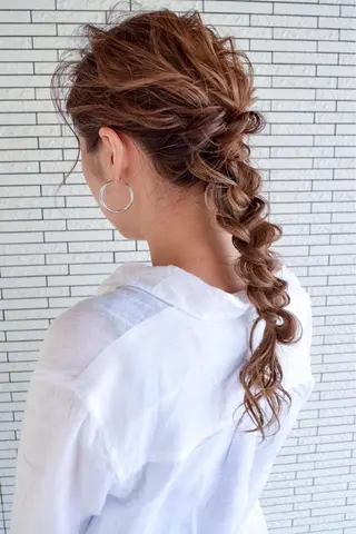 カラー ヘアアレンジ マエダ リョウのヘアスタイル