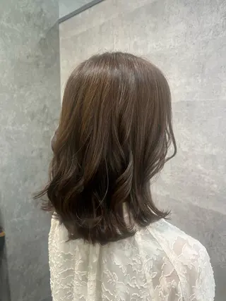 ミディアム カラー 山本 咲貴のヘアスタイル