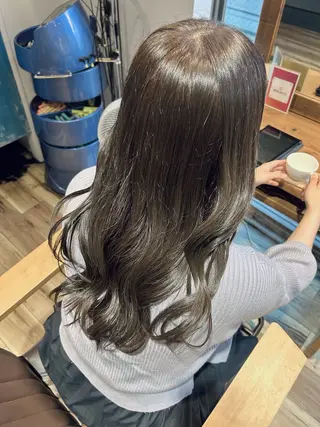 ロング カラー 🍒ケアカラー🍒 AKAね🤍のヘアスタイル