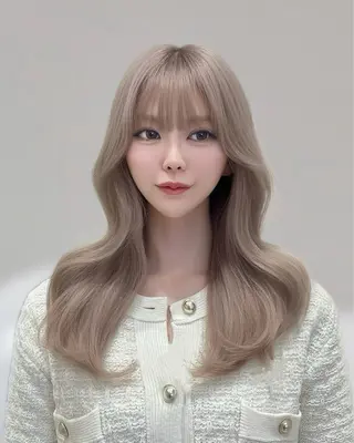 ロング カラー MIRAC所属・Ryoichi⛓️ 韓国ヘア/ハイトーンのヘアスタイル