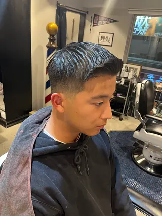 ショート 新宿無料メンズカット ヒガシトウイのヘアスタイル