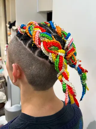 ヘアアレンジ Love'Lock所属・コーンロウ／ドレッド 浅賀晟弥のヘアスタイル