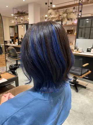 ミディアム カラー 瀬尾 香乃子のヘアスタイル