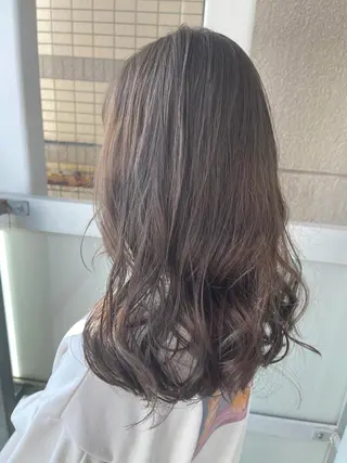 セミロング カラー オーストヘアー ミコ所属・岩谷/ブリーチ 🪽透明感カラーのヘアスタイル