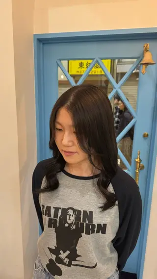 セミロング FERIA かりんのヘアスタイル