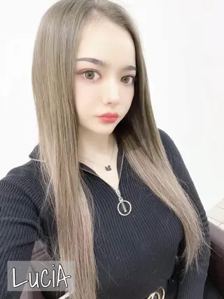 カラー ロング ヘアアレンジ LuciA/エクステ カラーのヘアスタイル