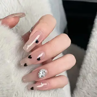 ネイル RAFFINE 月🦋🩵のネイルデザイン