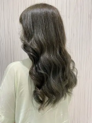 セミロング カラー ヘアアレンジ 🥀暖色韓国ヘア💕 保科侑花のヘアスタイル