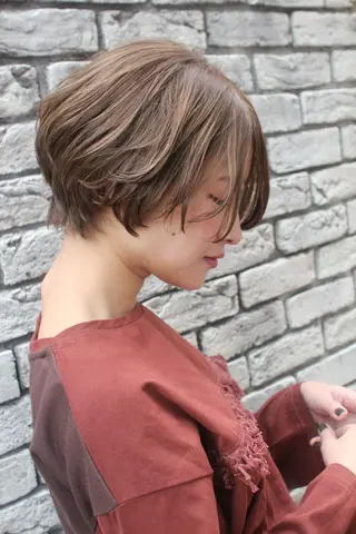 ショート カラー パーマ 羽田 ひろむのヘアスタイル