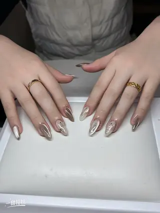 ネイル MQueen ネイルサロンマルのネイルデザイン