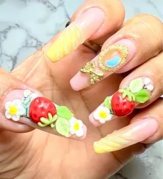 ネイル M.N_ nailのネイルデザイン