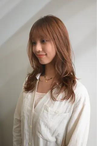 カラー aya / ニュアンスカラーのヘアスタイル