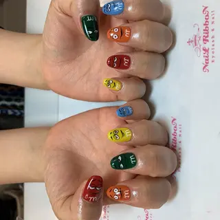 ネイル ネイルリボン 受付スタッフのネイルデザイン