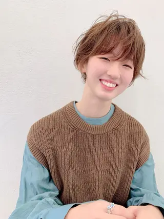 ミディアム 🌹ハッシュカット、 レイヤー韓国ヘア🌹のヘアスタイル