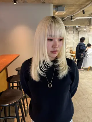 ミディアム カラー ere 代々木公園所属・みほ/ニュアンス/ モード/艶カラーのヘアスタイル