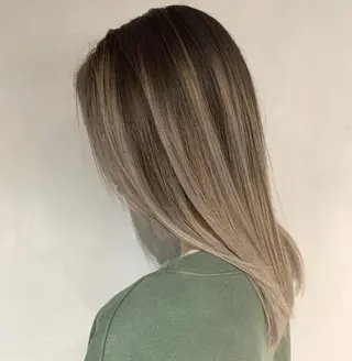 ロング カラー nishido ハイライト/海外ヘアのヘアスタイル