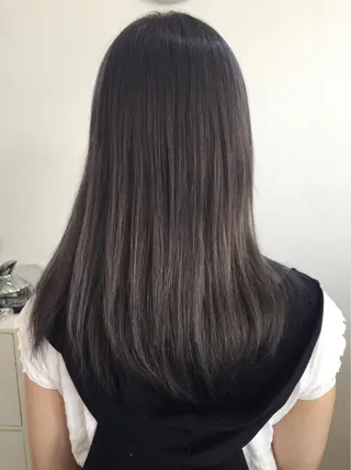 セミロング カラー 阿久津 泰幸のヘアスタイル