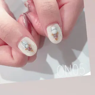 ネイル 園 寛子 （ネイリスト）のネイルデザイン