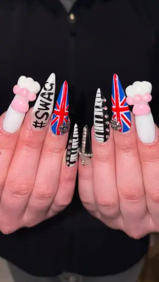 ネイル 🎶個性派ネイル💅 /Komachi❤️のマツエク・マツパデザイン