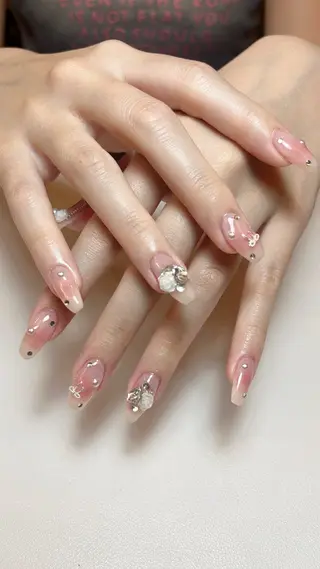 ネイル SALON DOUDOUのネイルデザイン