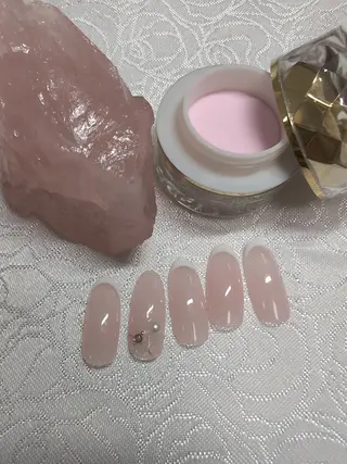 ネイル ヌーディジュエリー ネイルサロンのネイルデザイン