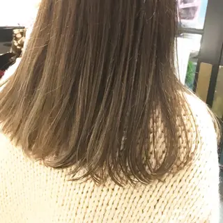 ミディアム カラー 吉川 愛美李のヘアスタイル