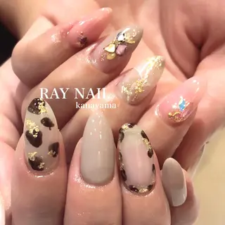 ネイル Arowa 伊田のネイルデザイン