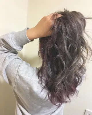 セミロング ヤマグチ ヒカルのヘアスタイル