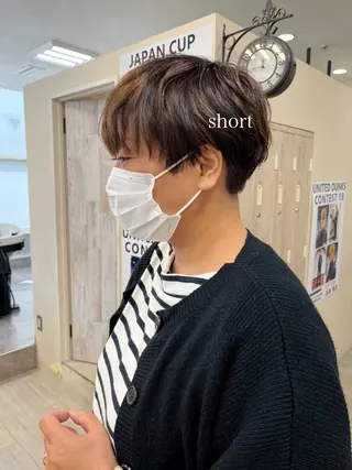ショート カラー 初めてのショート お任せください✂️のヘアスタイル