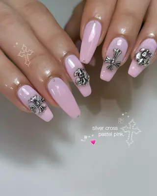 ネイル Arowa 伊田のネイルデザイン