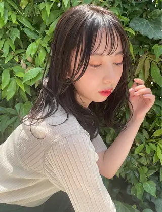 セミロング カラー ヘアー.ネイル二刀流 misa🫧のヘアスタイル