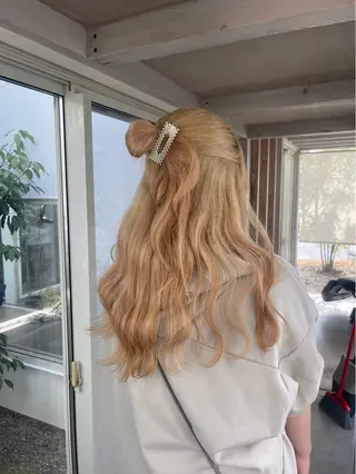 ロング カラー Nino hair garden所属・実生miu 個性派ハイトーンのヘアスタイル