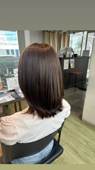 セミロング 水木 里咲のヘアスタイル