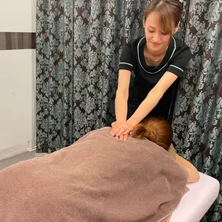 眉毛サロンrune所属・眉毛専門店rune （ルーン）広島十日市の眉毛・アイブロウイメージ