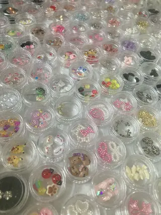 ネイル RE'COMPENSE所属・れこん ぱんすのネイルデザイン