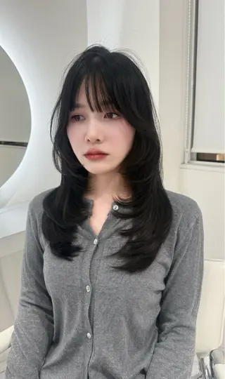 ロング レイヤーカット🫧 🎀Tomoka🎀のヘアスタイル